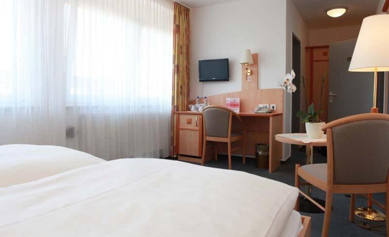 Hotel Wetterau - Self-Check-In Wolfersheim Ruang foto
