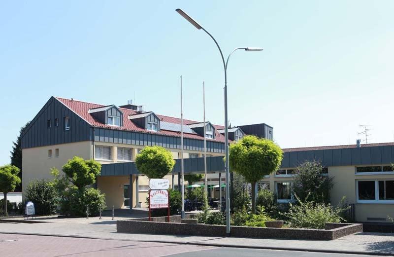 Hotel Wetterau - Self-Check-In Wolfersheim Bagian luar foto