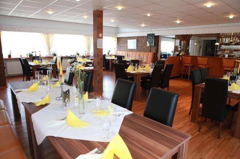 Hotel Wetterau - Self-Check-In Wolfersheim Bagian luar foto
