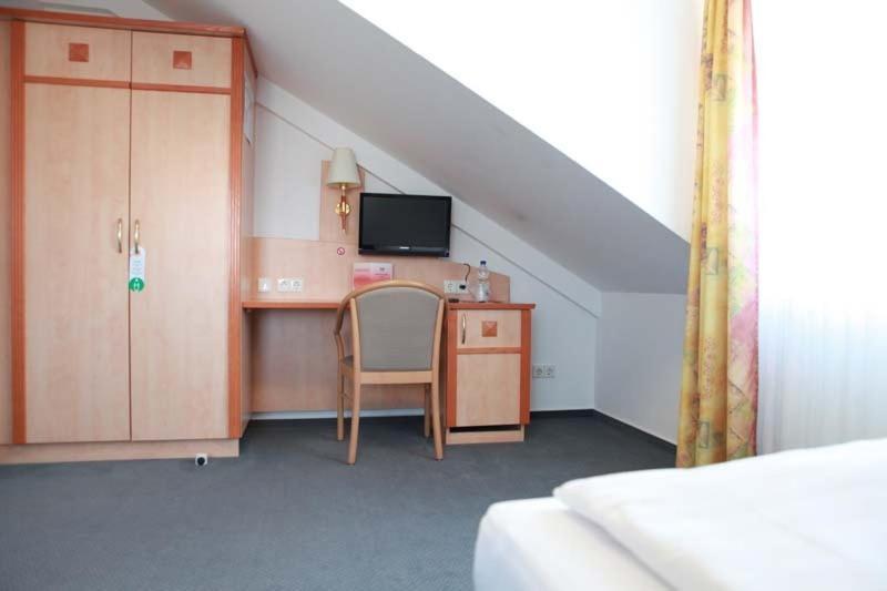 Hotel Wetterau - Self-Check-In Wolfersheim Ruang foto